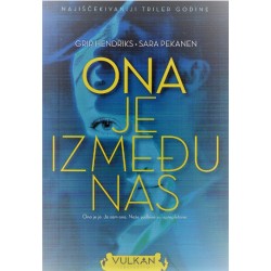 Ona je između nas
